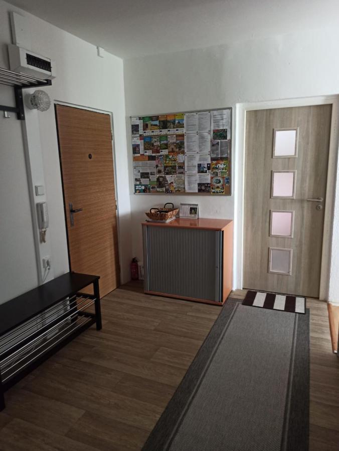 Apartman Kovarska U Klinovce Eksteriør billede